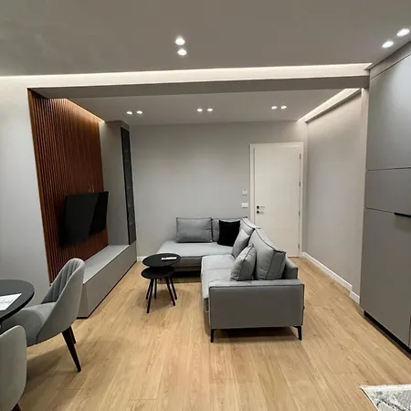 Elrej Apartment *